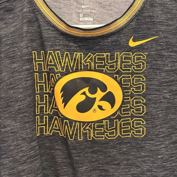 Nike Women's University of Iowa Hawkeyes Crop Top Medium Dri-Fit Cotton Blend‎ - Picture 2 of 6